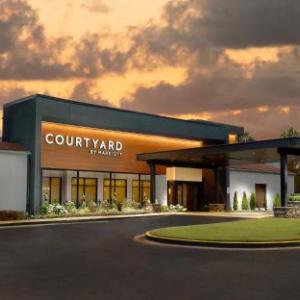 Hotels near Brightmoor Healthcare Amphitheater - Courtyard by Marriott Atlanta Airport South/Sullivan Road