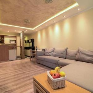 JollyKop Apartments