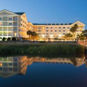 Courtyard by Marriott Charleston Waterfront