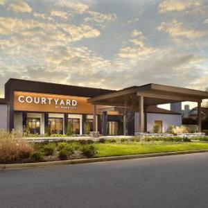 Courtyard by Marriott Greenville Haywood Mall