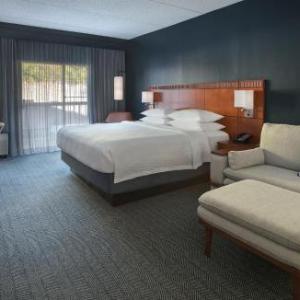 District Music Hall Norwalk Hotels - Courtyard by Marriott Norwalk