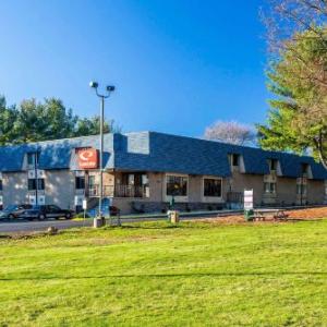 Powder Ridge Mountain Park Hotels - Econo Lodge Milldale-Southington