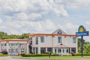 Days Inn by Wyndham Windsor Locks / Bradley Intl Airport, Windsor Locks