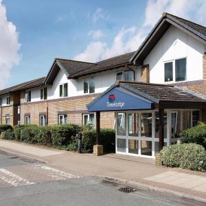 Travelodge Bicester Cherwell Valley M40