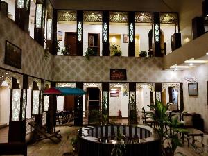 Dwivedi Hotels Sri Omkar Palace, Varanasi