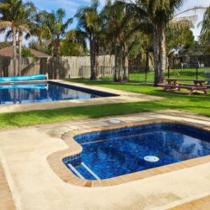 Hotels near Mornington Racecourse - Carrum Downs Motel