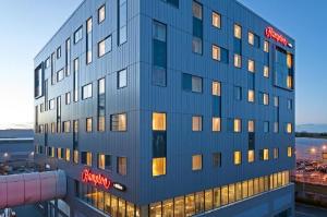 Hampton by Hilton London Gatwick Airport, Crawley