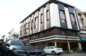Hotel GK Palace, Bhopal