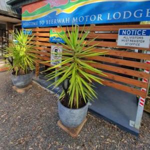 Hotels near Caboolture Showgrounds - Beerwah Motor Lodge