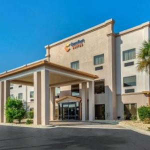 Hotels near Reaves Arena - Comfort Suites Warner Robins