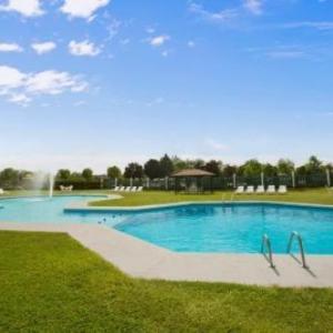 Hotels near Shelburne Museum - Days Inn By Wyndham Shelburne/burlington