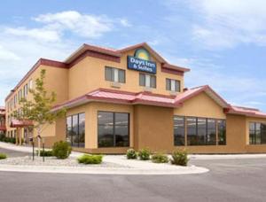 Days Inn & Suites by Wyndham Bozeman, Bozeman