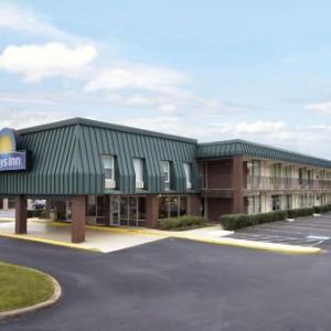 Days Inn by Wyndham Seneca