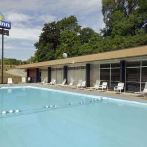 Days Inn by Wyndham Dubuque