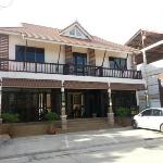 Ponburi Hotel