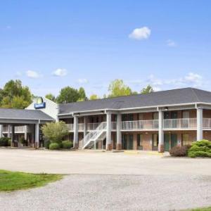 Hotels near Luther F. Carson Four Rivers Center - Days Inn by Wyndham Kuttawa/Eddyville