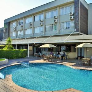 Cresta Oasis Hotel