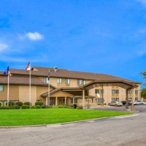 Quality Inn & Suites Lawrence - University Area