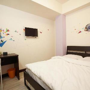 Alohas Hong Kong Hostel
