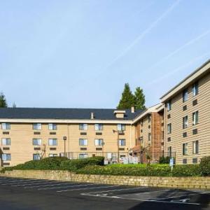 Quality Inn & Suites Clackamas - Portland