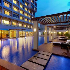 Dolphin Hotel