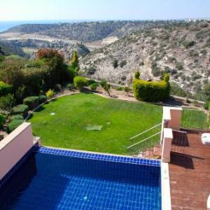 3 bedroom Villa Kallithea with private pool and sea view Aphrodite Hills Resort