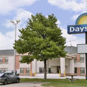 Days Inn by Wyndham Walcott Davenport