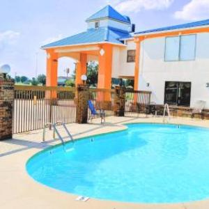 Days Inn by Wyndham Decatur Southeast