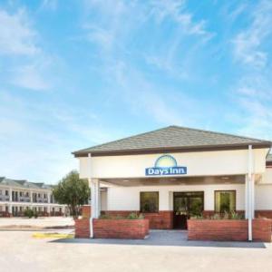 Hotels near Wild West Arena North Platte - Days Inn by Wyndham Paxton