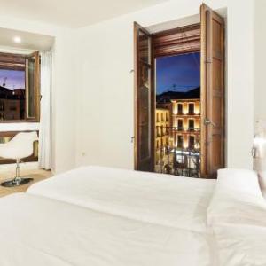 AMC Granada Hostal