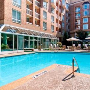 Hotels near Sandy Springs Performing Arts Center - Hilton Atlanta Perimeter Suites