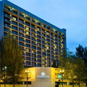 Hotels near The Showdown Portland - DoubleTree by Hilton Hotel Portland