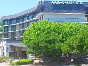 Aksarben Suites Trademark Collection by Wyndham, Omaha