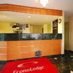 Econo Lodge Airport New Castle