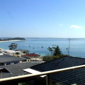 Blue Waters Unit 8 59 Ronald Avenue