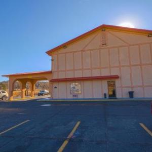 Econo Lodge Junction City I-70 Near Fort Riley