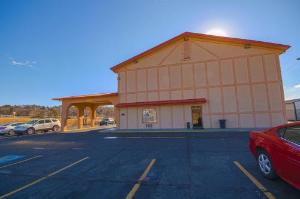 Econo Lodge Junction City I-70 - Near Fort Riley, Junction City