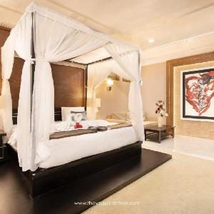 Raintree Boutique Villa & Gallery