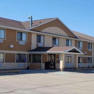 Travelodge by Wyndham Fargo West Acres