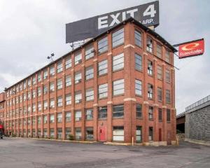 Econo Lodge Manchester, Manchester