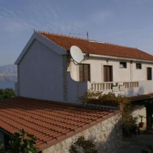 Apartments with swimming pool Splitska Brac - 2889