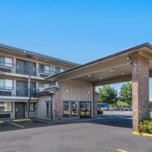 Econo Lodge Portland Airport