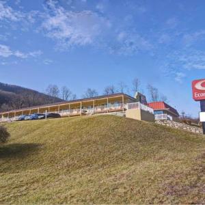 Econo Lodge Near Bluefield College