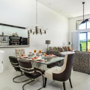 Designer Palm Springs Condo