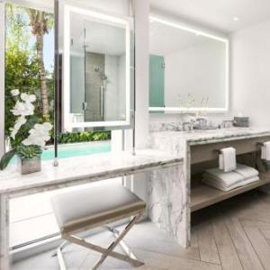 H2O Suites- Adults Only