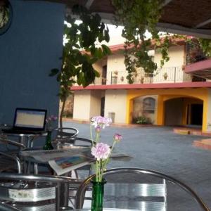 Hotels near Estadio Akron - Hotel Villa Del Sol Expo