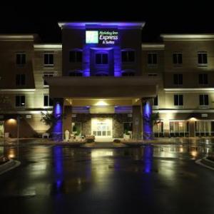 Holiday Inn Express Hotel & Suites Goldsboro - Base Area