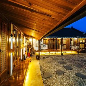 Jeonju Si Hotels Deals At The 1 Hotel In Jeonju Si - 