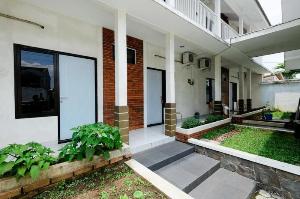 RedDoorz near Moro Mall Purwokerto, Purwokerto