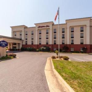 Summit Point Motorsports Park Hotels - Hampton Inn By Hilton Inwood Wv